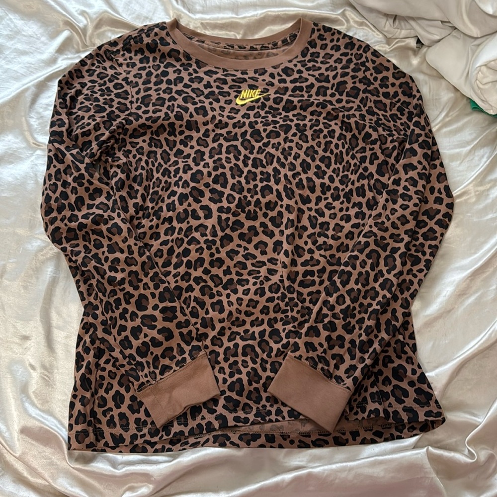 Nike Long Sleeve Leopard Print T-shirt.